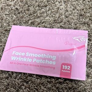 So Risque Pink Face Smoothing Patches